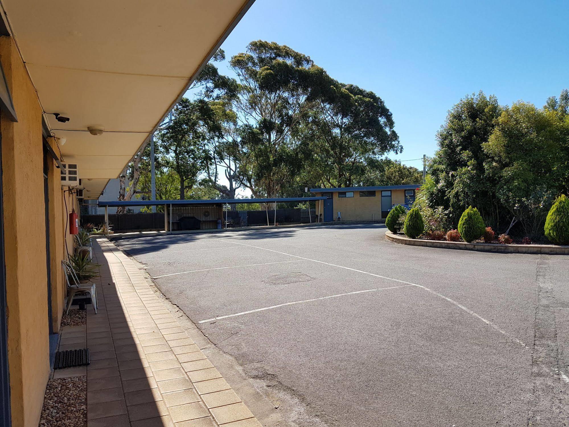 Motel Traralgon Exterior photo